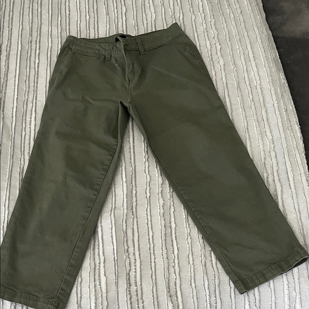 1822 Denim Women's Olive Cropped Pants